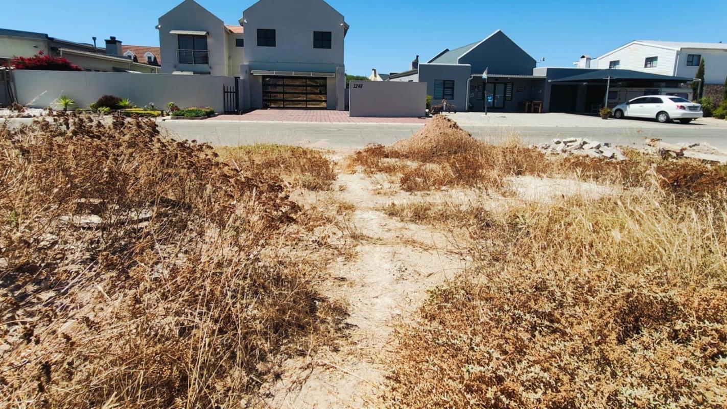 Vacant land / plot for sale in Britannia Bay P24113749576