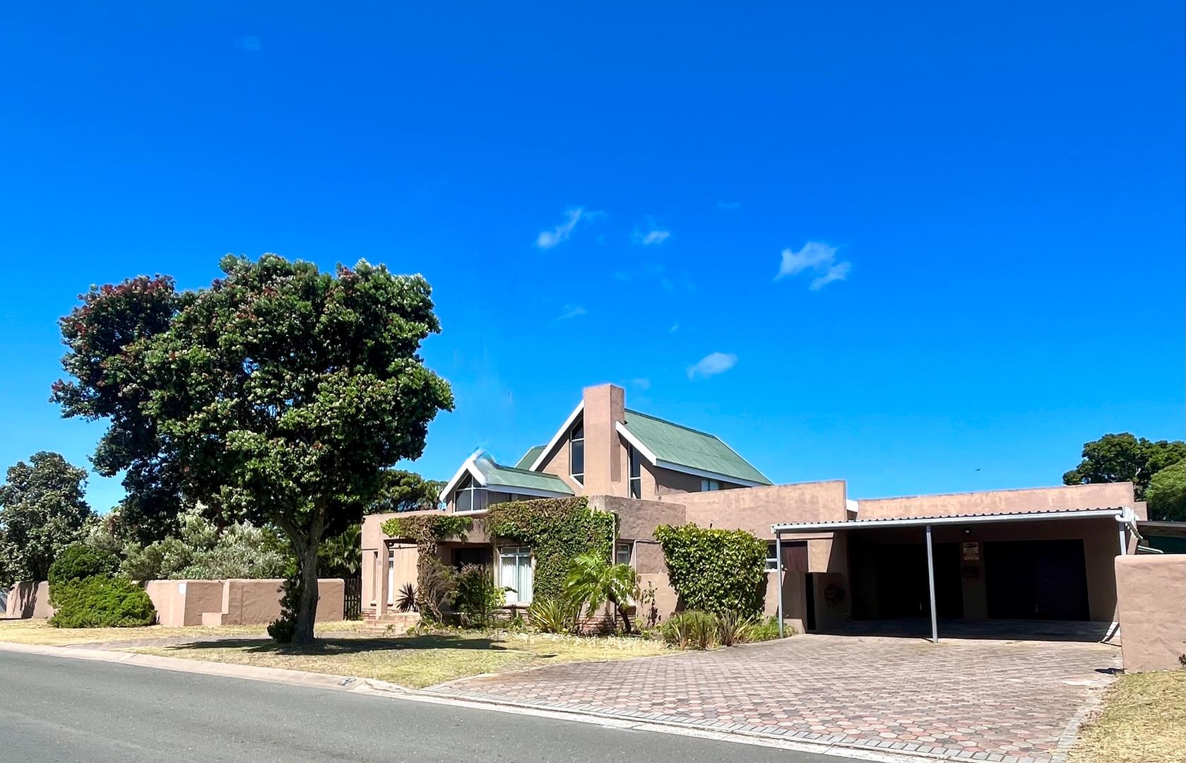 6 Bedroom House for sale in Linkside P24113749480