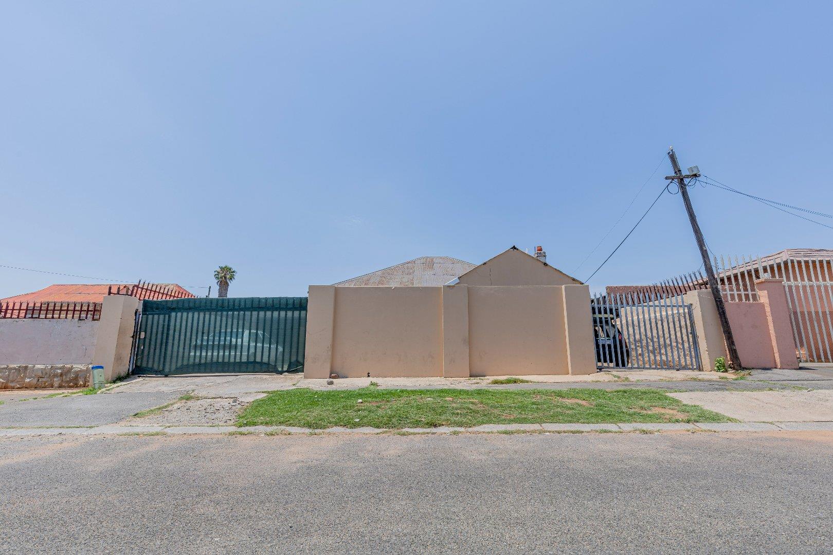 Newlands, Johannesburg Property Property and houses for sale in