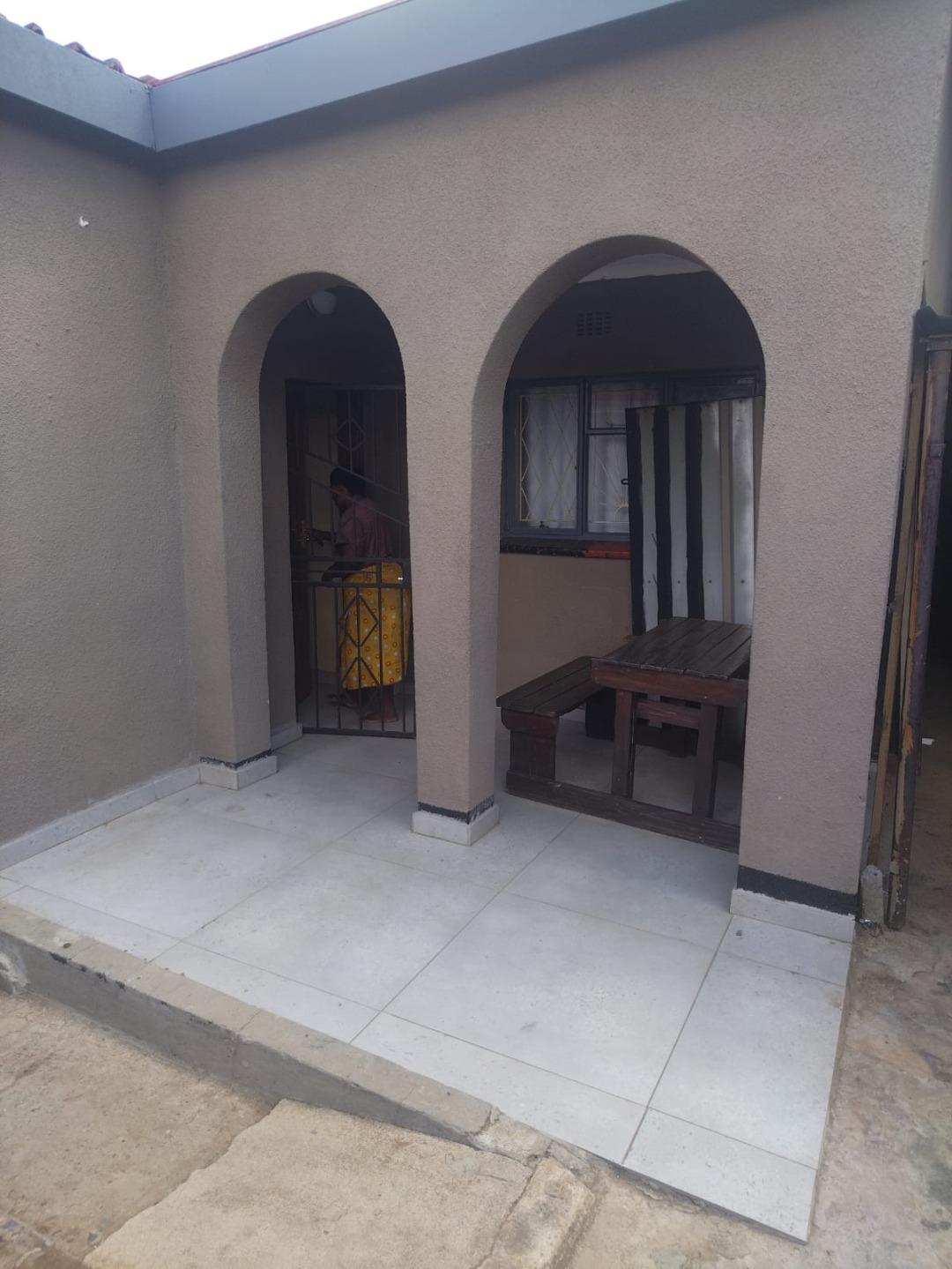 Orlando West Property Apartments / flats to rent in Orlando West