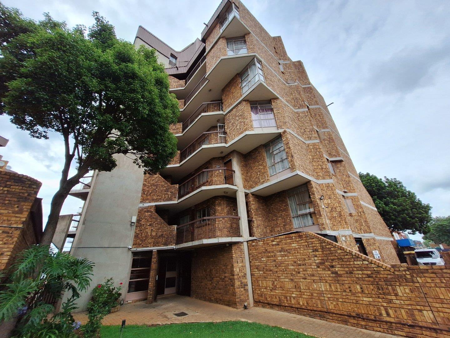 2 Bedroom Apartment / flat for sale in Pretoria North P24113752752