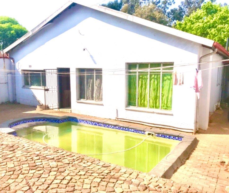 11 Bedroom House for sale in Actonville P24113753538