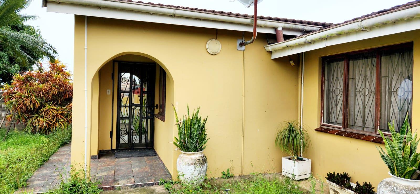 3 Bedroom House for sale in Chelmsford Heights P24113754359