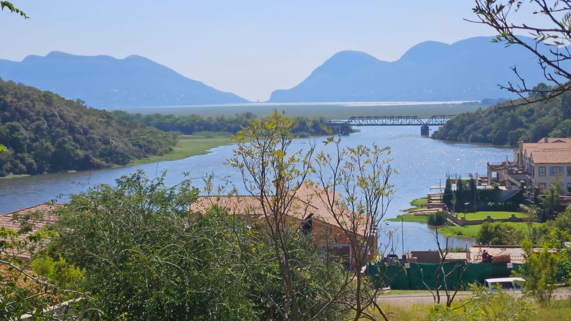 Estate D' Afrique Property Property and houses for sale in Estate D