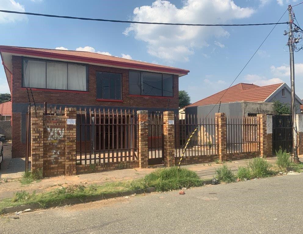 La Rochelle, Johannesburg Property Property and houses for sale in La Rochelle, Johannesburg
