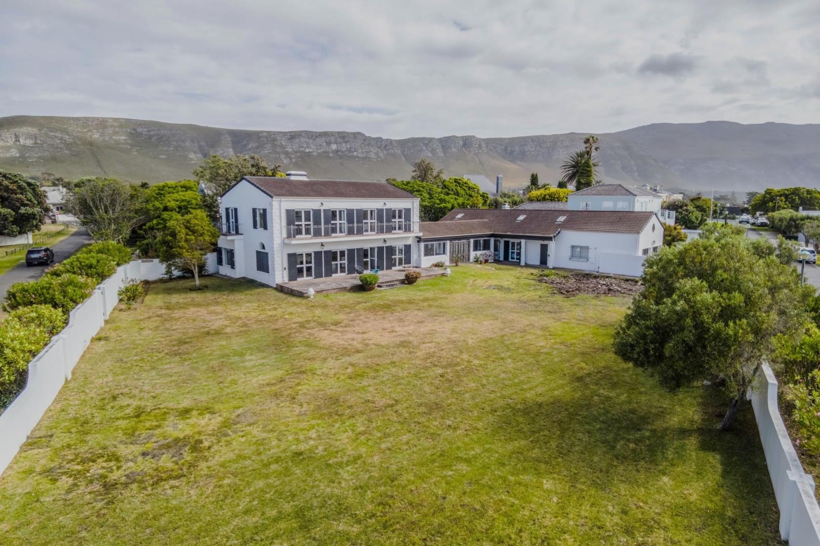 6 Bedroom House for sale in Eastcliff 6 Linaria Road P24113756597