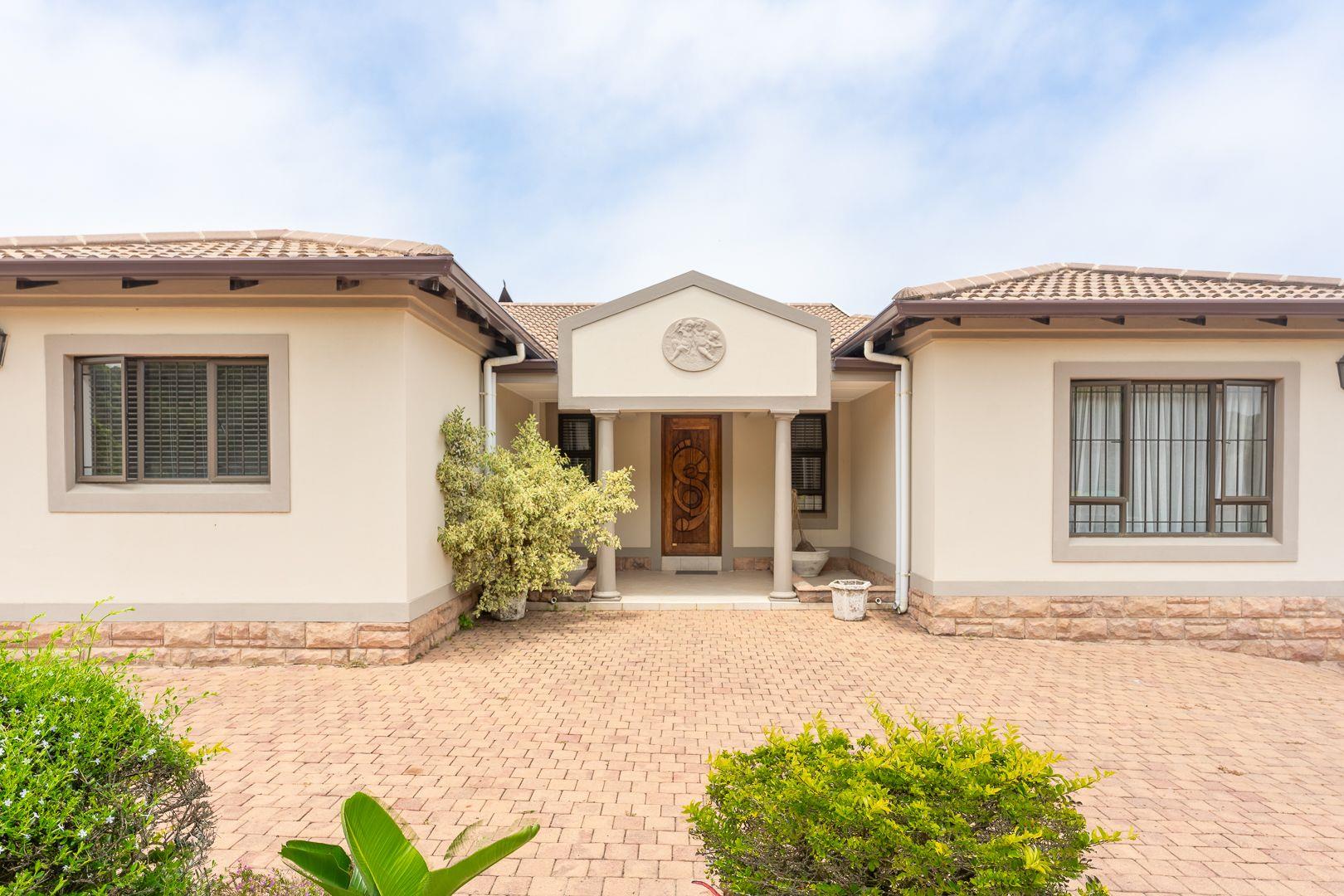 4 Bedroom House for sale in Pennington P24113756725