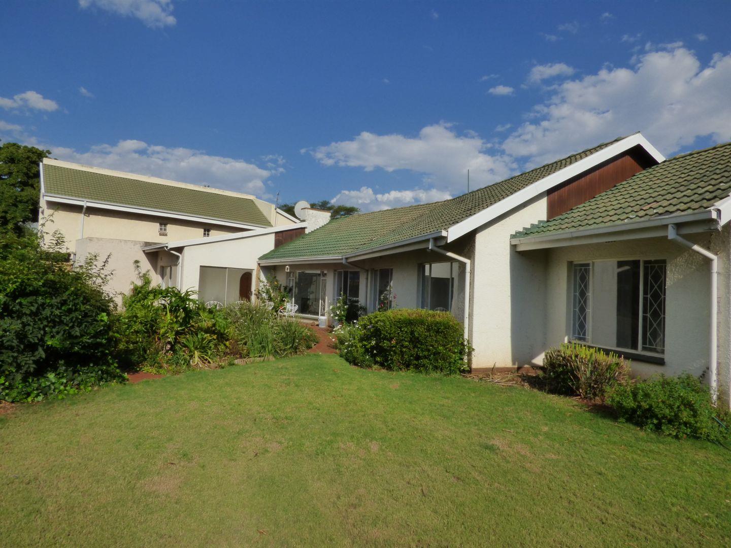 Elma Park Property Property and houses for sale in Elma Park