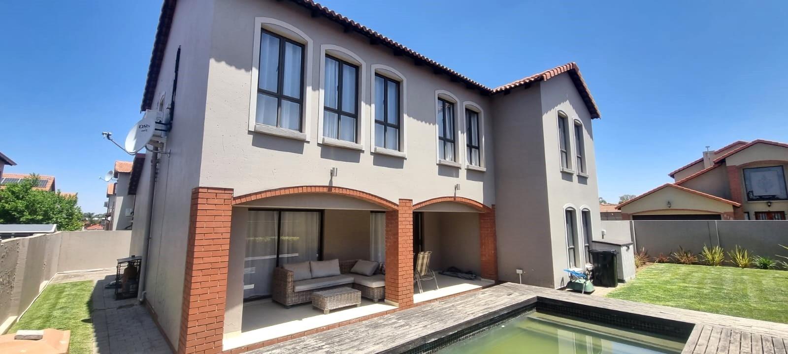 4 Bedroom House for sale in Bartlett P24113756970