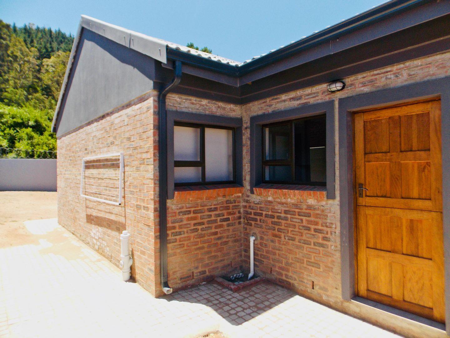 3 Bedroom House for sale in Groenvallei P24113757498