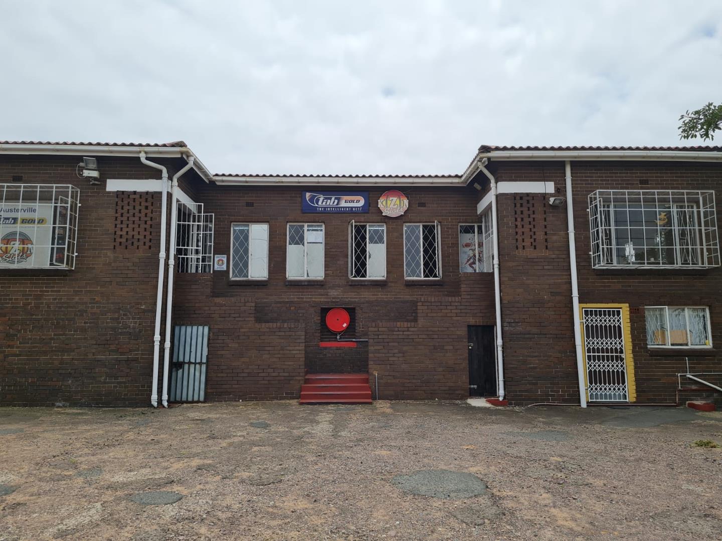 Commercial property for sale in Austerville P24113758406