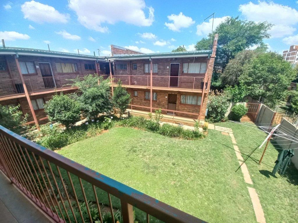 Apartments / flats to rent in Westonaria Westonaria Property