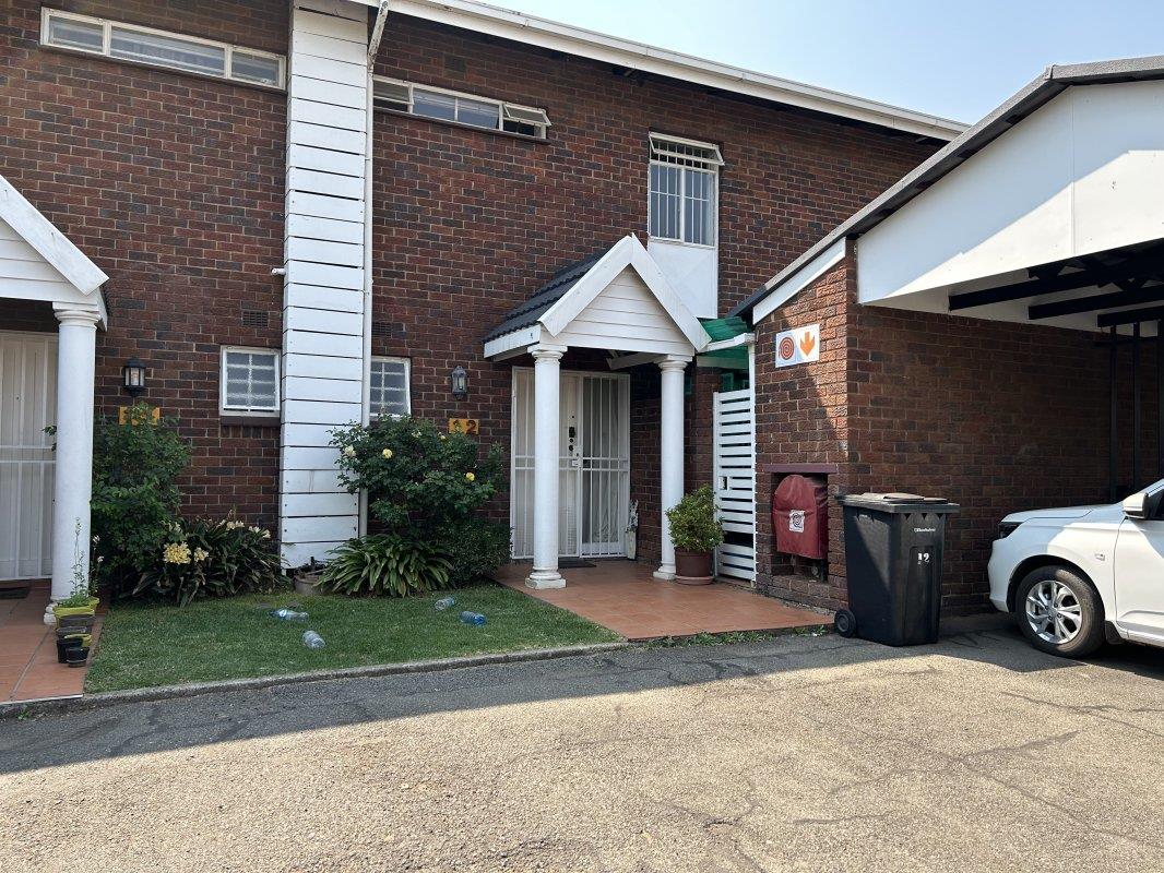 3 Bedroom Townhouse for sale in Bedford Gardens P24113760069