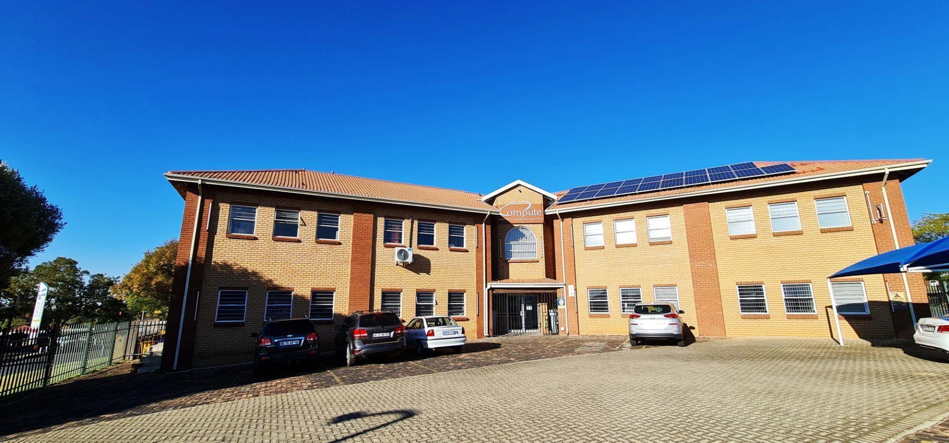 Commercial property to rent in Horison Ground Flo 141 Ontdekkers Road