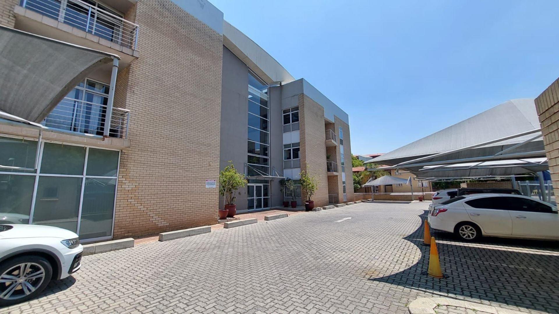 Commercial property to rent in Ferndale Ground Flo 260 Surrey Avenue