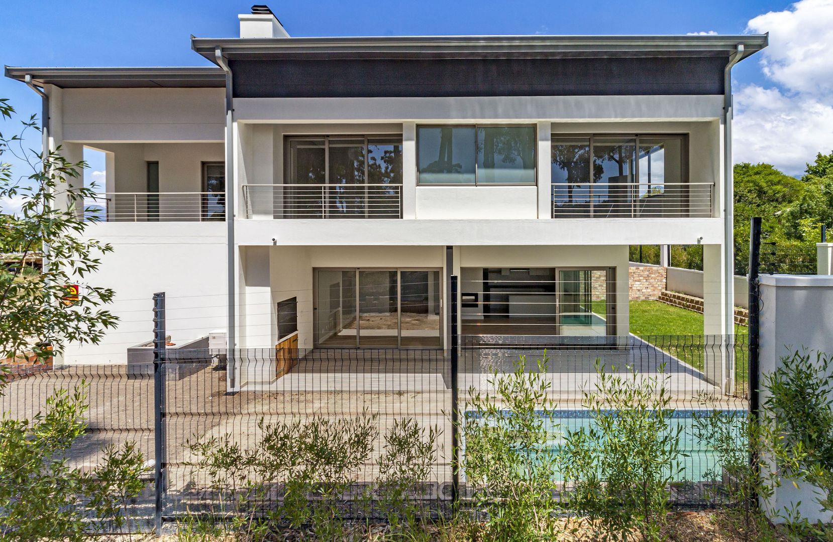 4 Bedroom House for sale in Parel Vallei 2 The Avenue On Parel Vallei