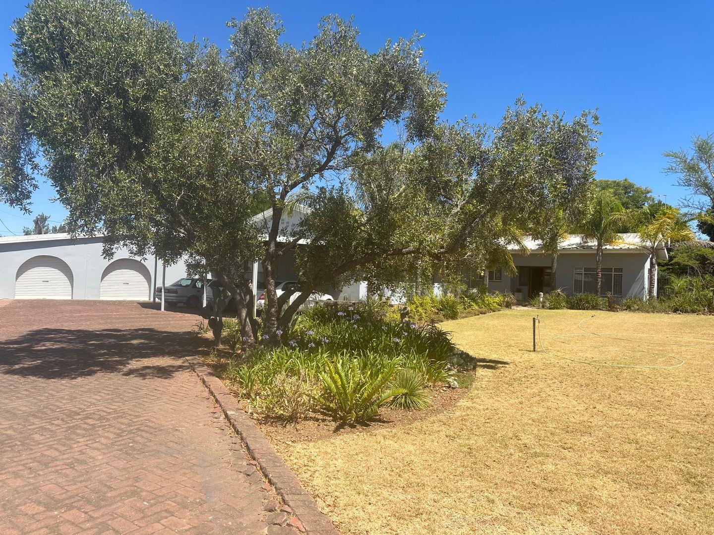 4 Bedroom House for sale in Porterville P24113766323