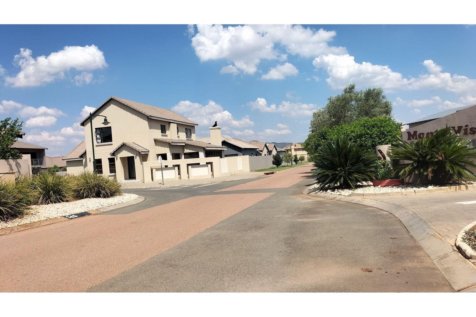 2 Bedroom House for sale in Gateway Manor 1 Gateway, Beethoven