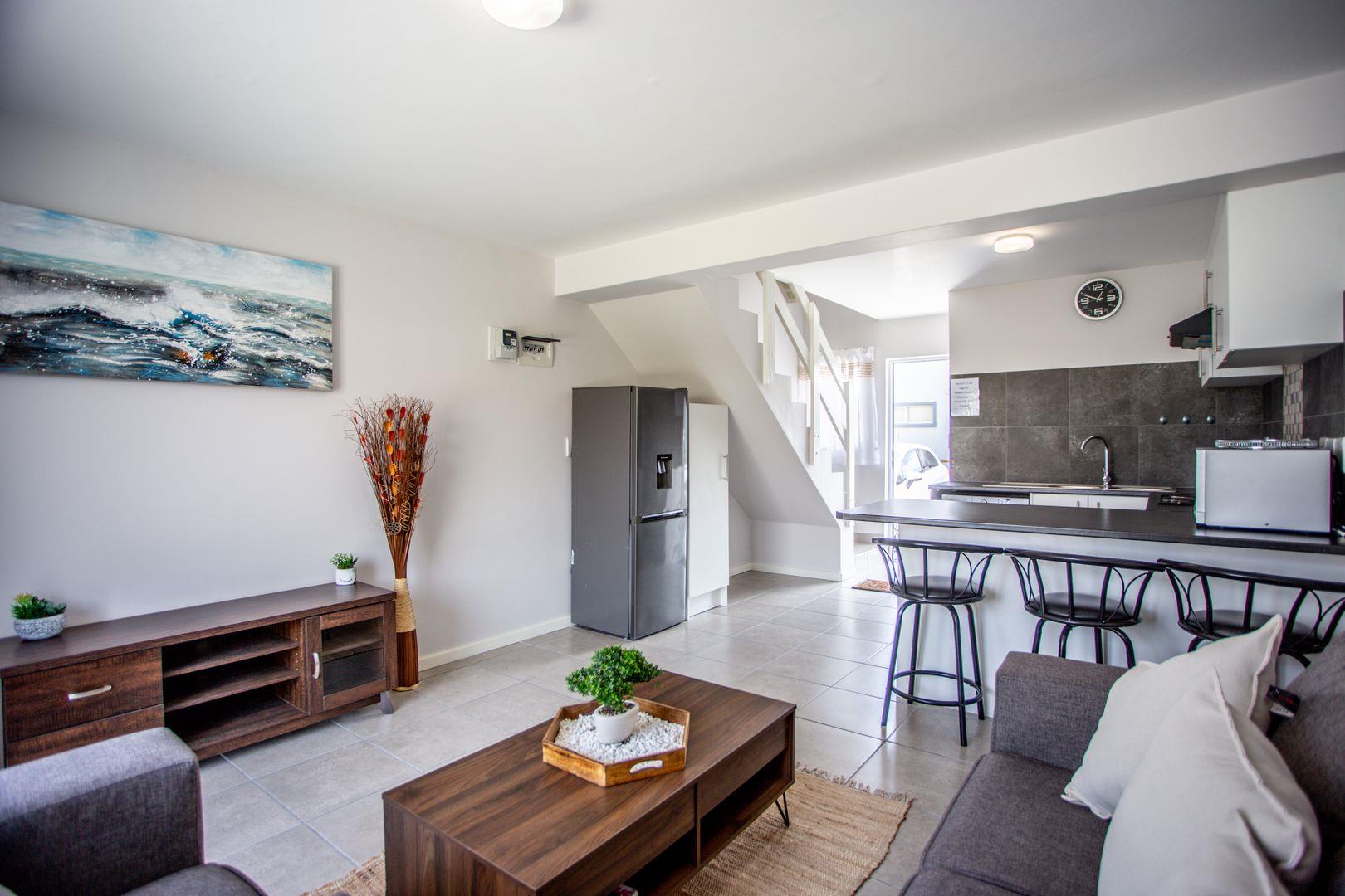 2 Bedroom Apartment / flat for sale in Stratford Green 2 Chardonnay Court, 21 Basil P24