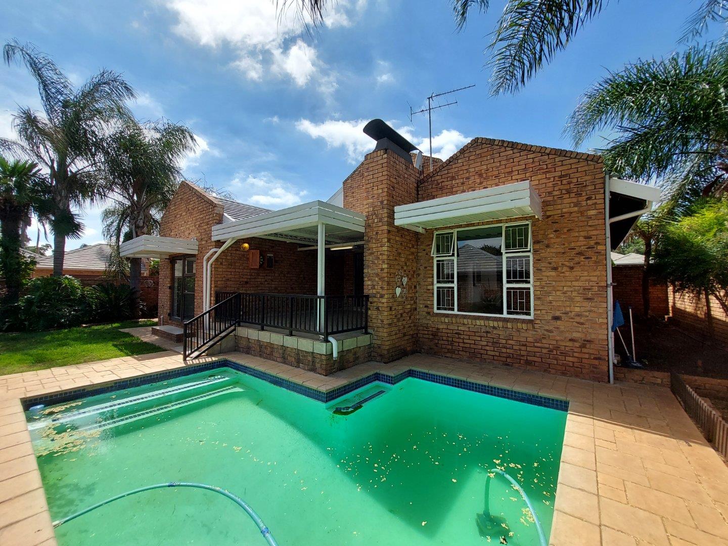 Glen Marais Property Houses for sale in Glen Marais