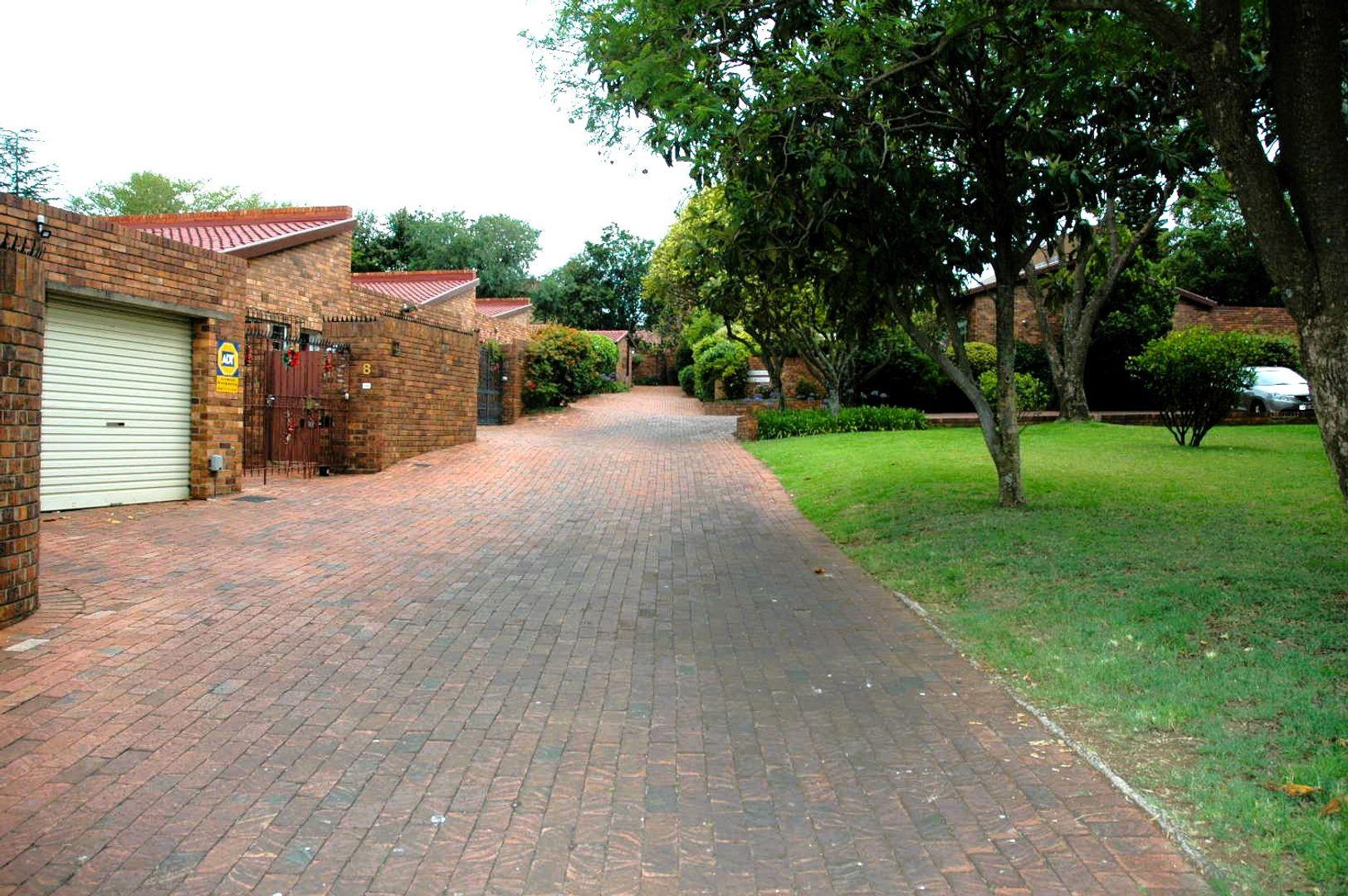 River Club, Sandton Property Property and houses to rent in River