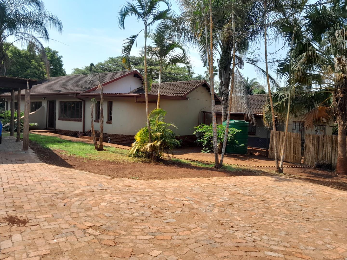 3 Bedroom House for sale in Louis Trichardt 77 Olifant Street P24