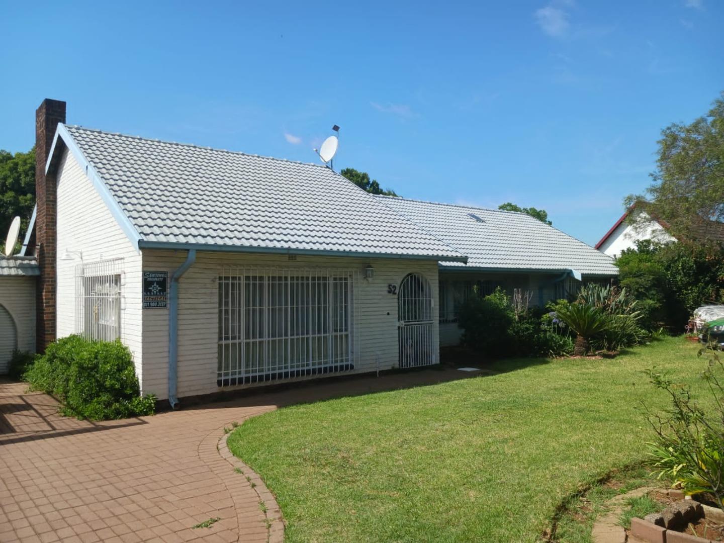 3 Bedroom House for sale in Albemarle P24113769151