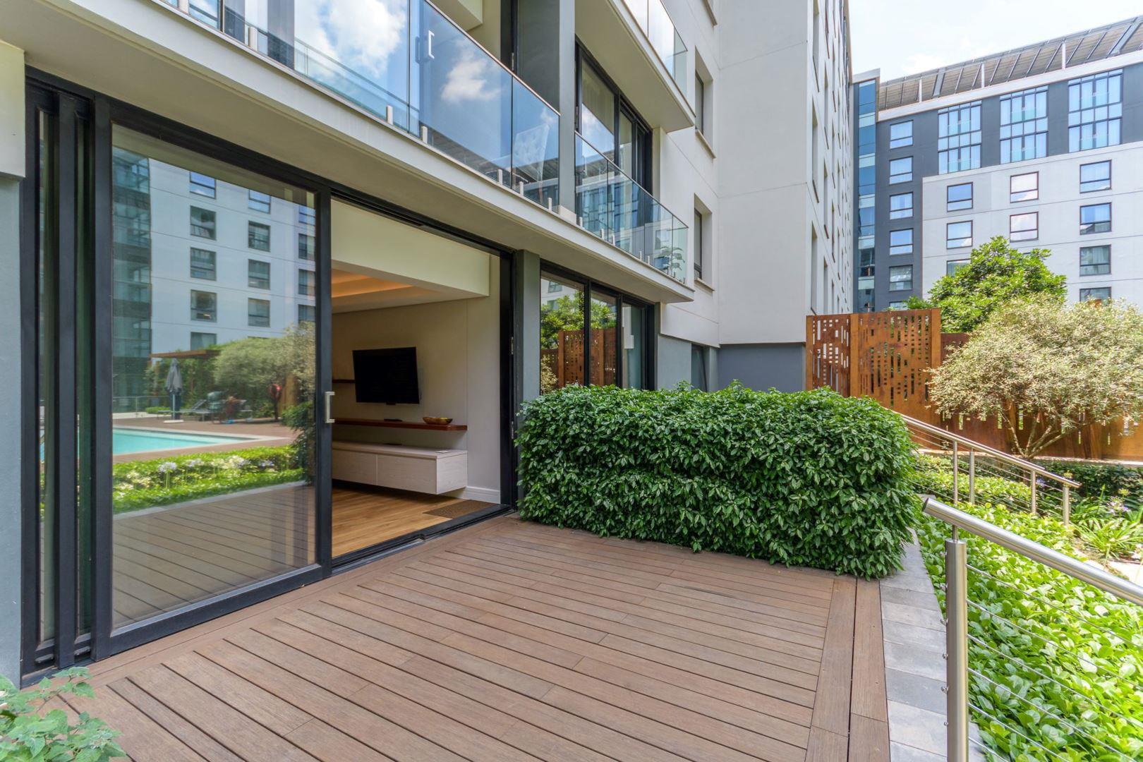 1 Bedroom Apartment / flat for sale in Melrose Arch P24113770247