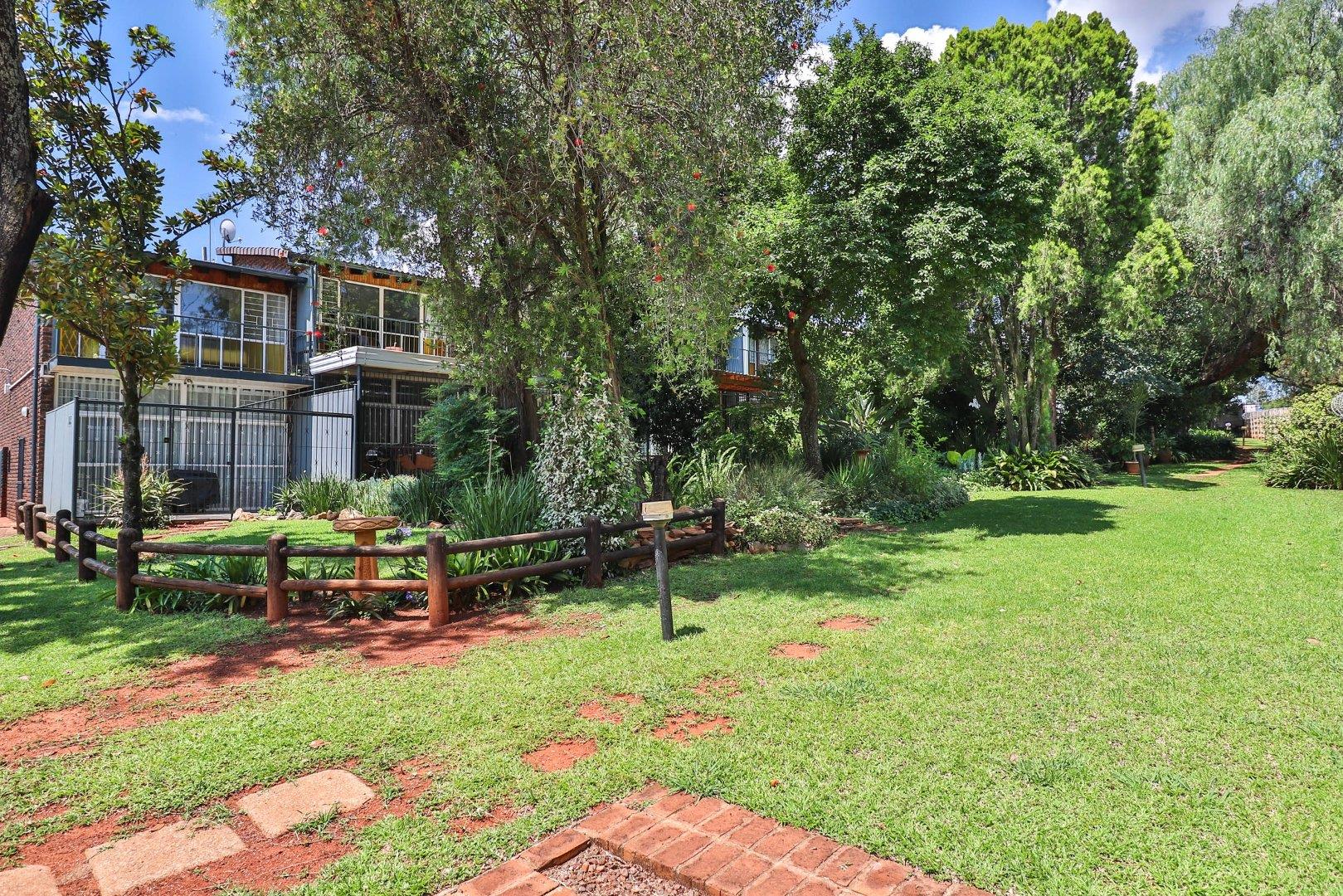 Lynnwood Ridge Property Property and houses for sale in Lynnwood