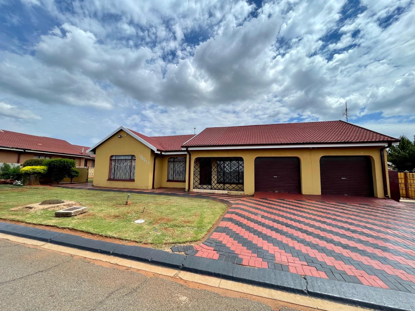Sebokeng Zone 14 Property Houses for sale in Sebokeng Zone 14