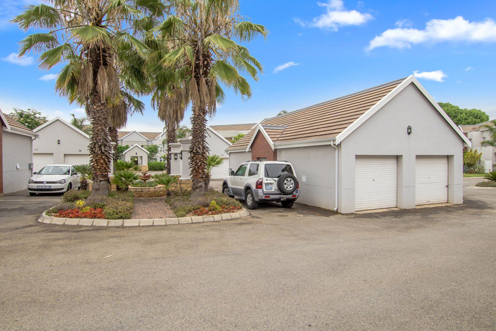 Honeydew Manor Property Apartments / flats to rent in Honeydew Manor