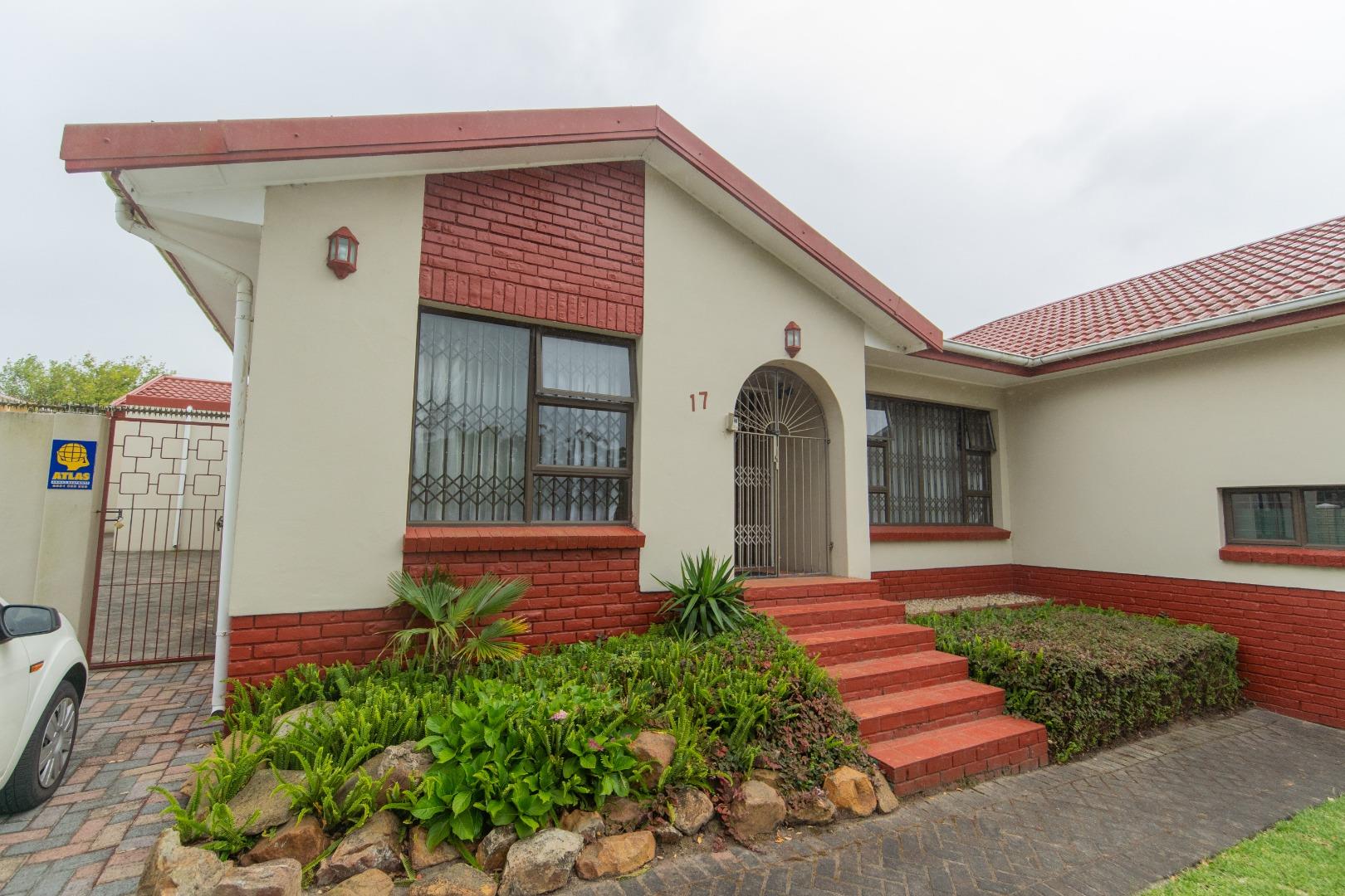 5 Bedroom House for sale in Brymore 17 Benmore Ave P24113772035