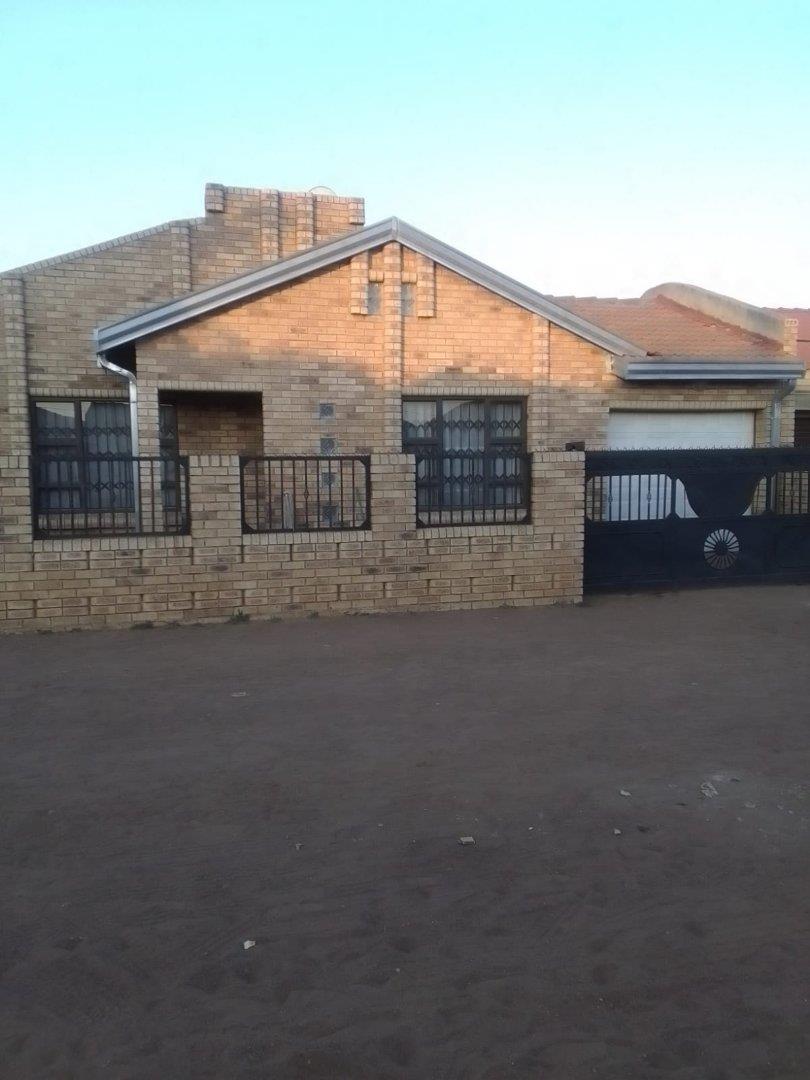 Beverley Hills, Evaton Property Property and houses for sale in