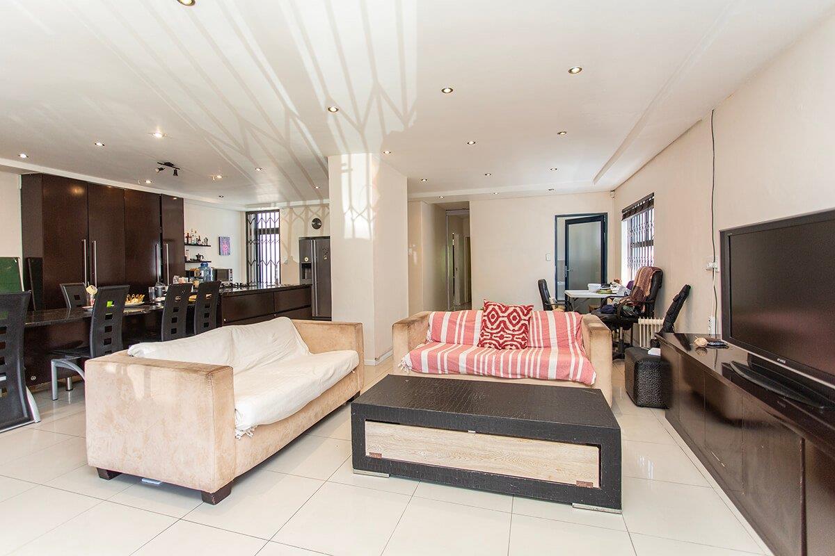 4 Bedroom House for sale in Salt River P24113772506