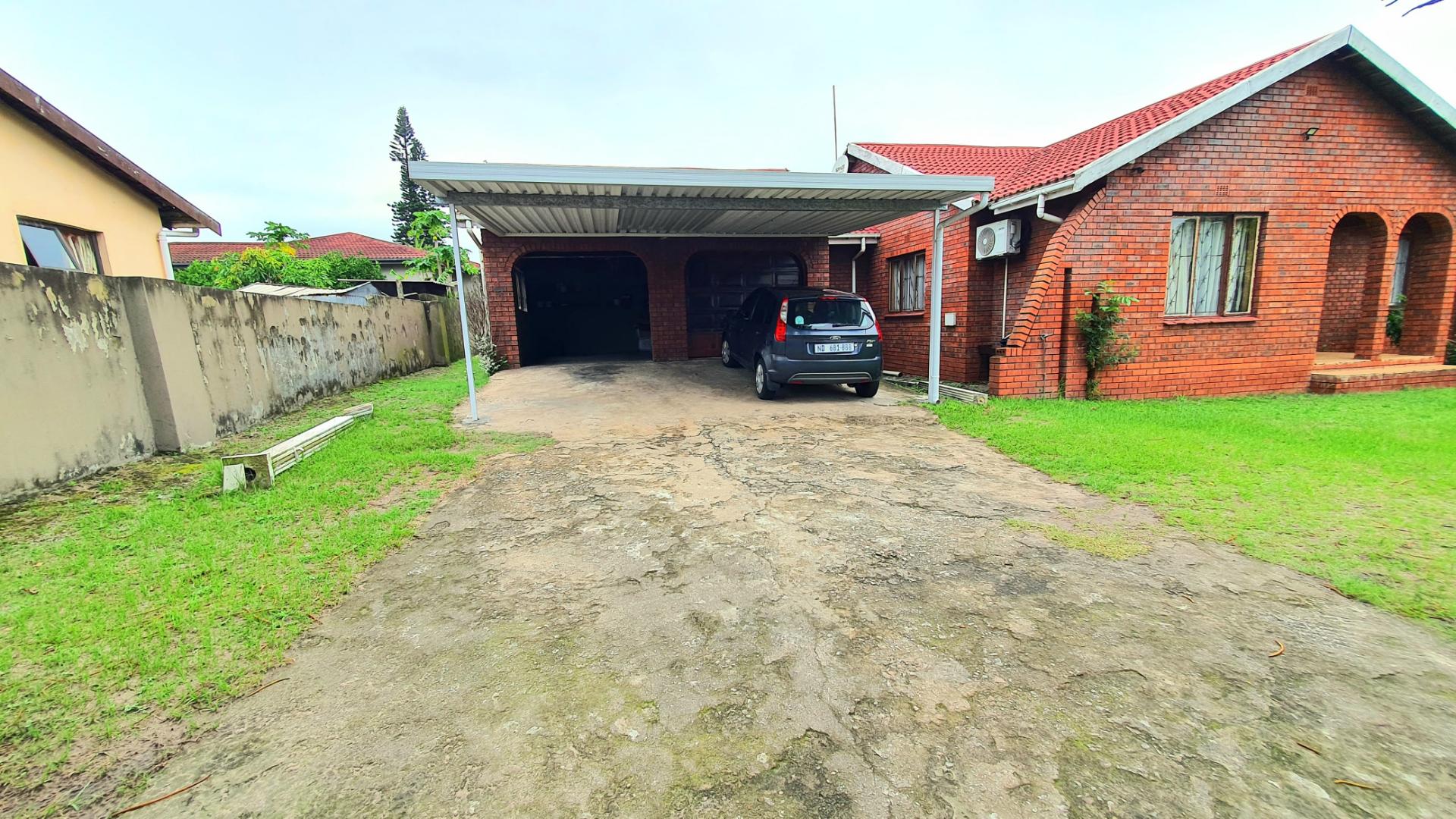 4 Bedroom House for sale in Aquadene P24113774738