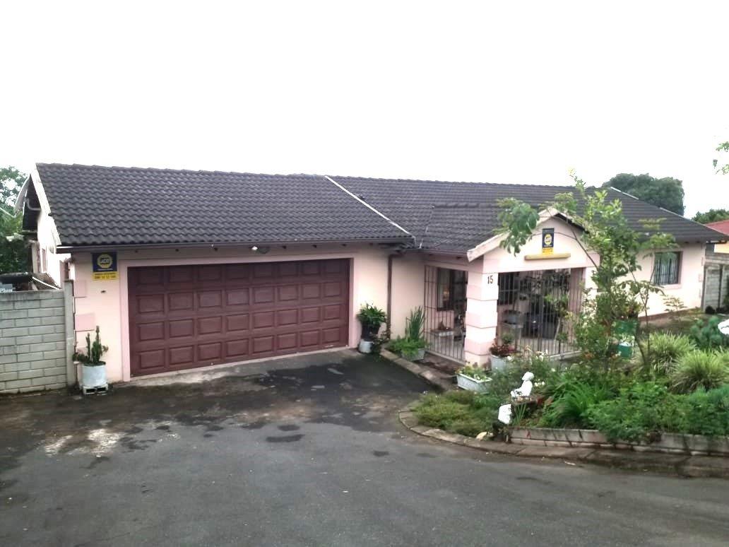 3 Bedroom House for sale in Wyebank P24113775191