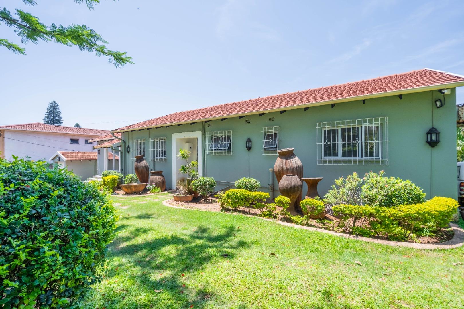 4 Bedroom House for sale in Durban North P24113775887