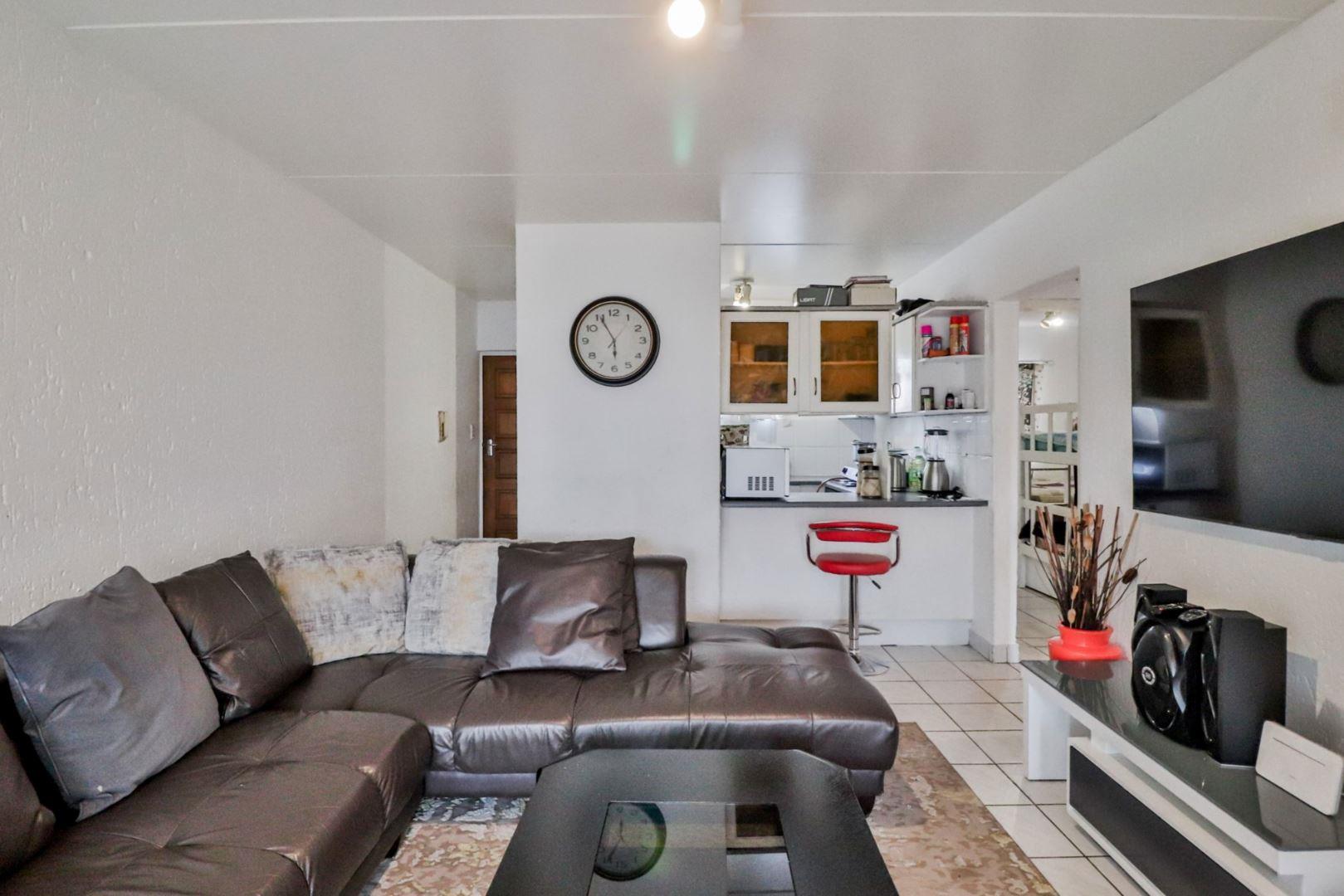 2 Bedroom Apartment / flat for sale in Winchester Hills 108 Leadwood