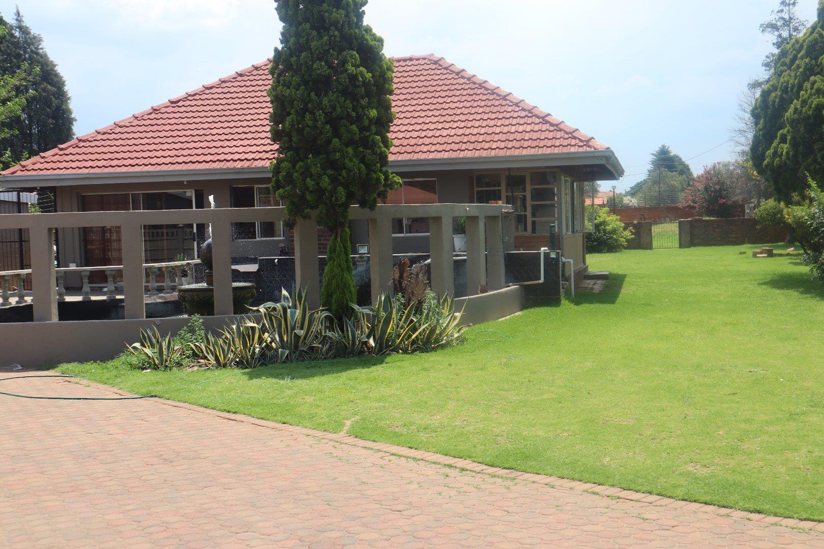 3 Bedroom House for sale in Henley On Klip P24113776285