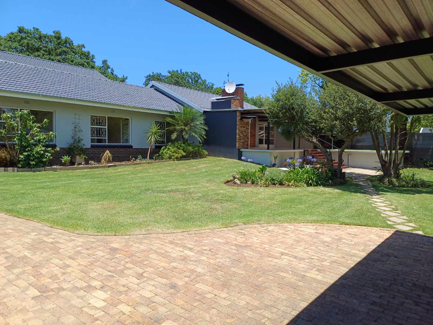 Alberante Property Property and houses to rent in Alberante