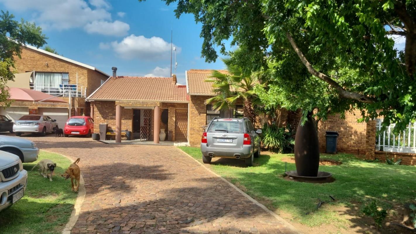 4 Bedroom House to rent in Dalpark P24113778178