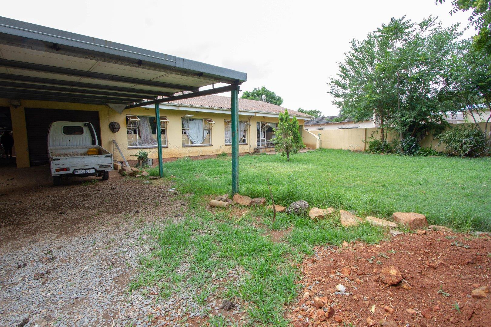 5 Bedroom House for sale in Heidelberg Central P24113783505