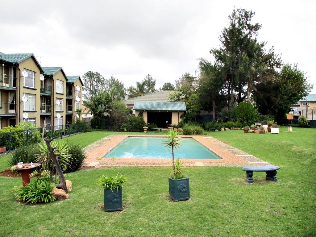 1 Bedroom Apartment / flat for sale in Krugersdorp North 72 Adolf
