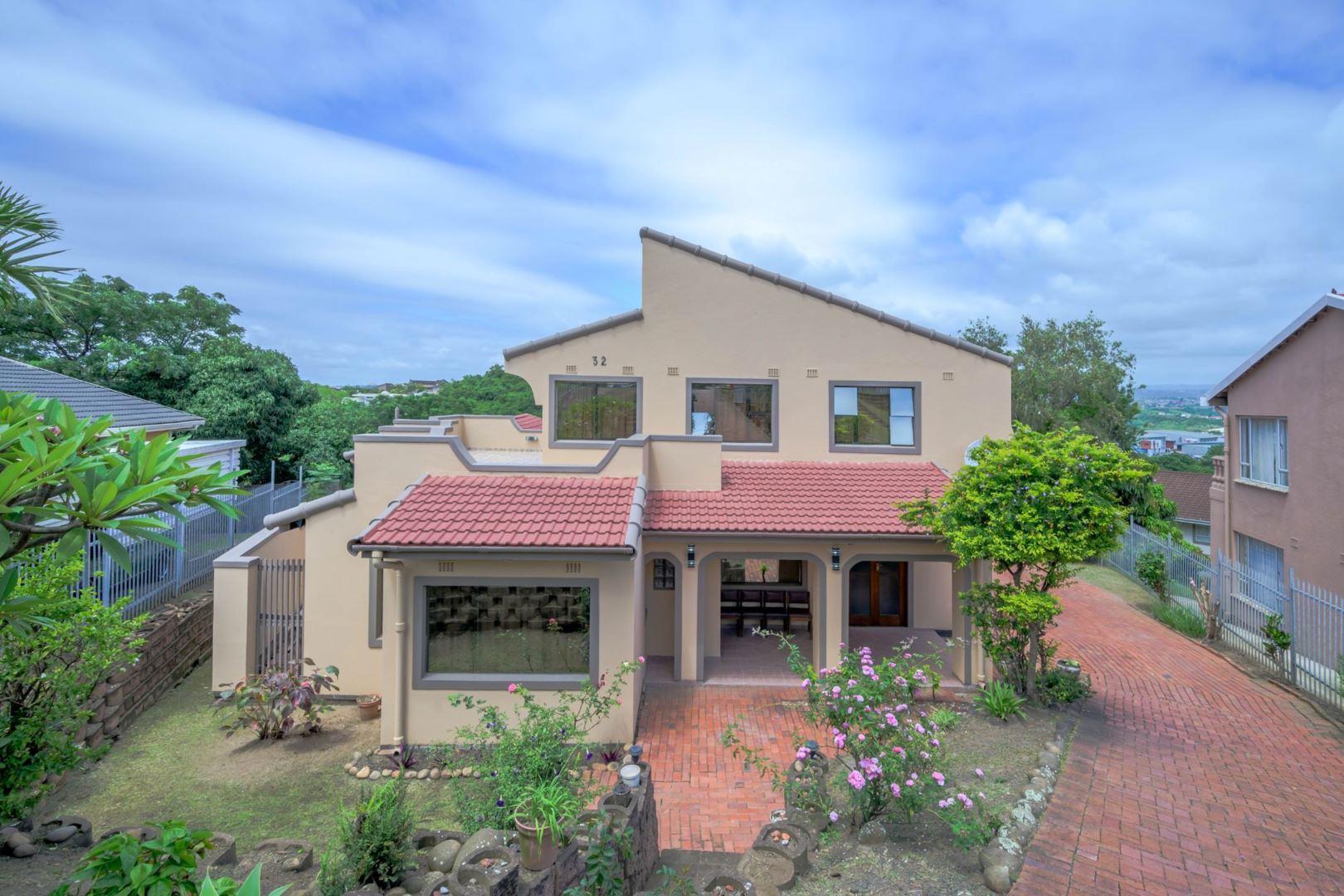 6 Bedroom House for sale in Durban North P24113784665