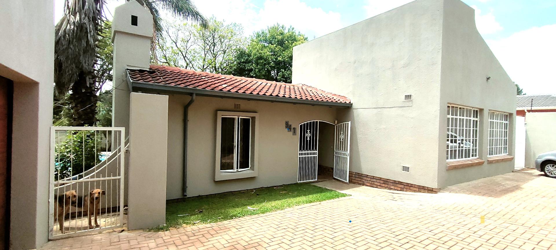 Weltevreden Park Property Houses for sale in Weltevreden Park