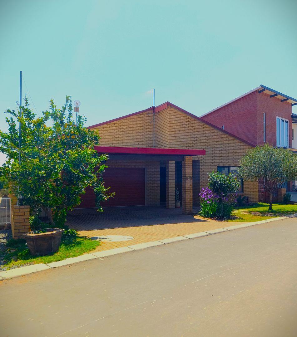 3 Bedroom House for sale in Orania P24113785074