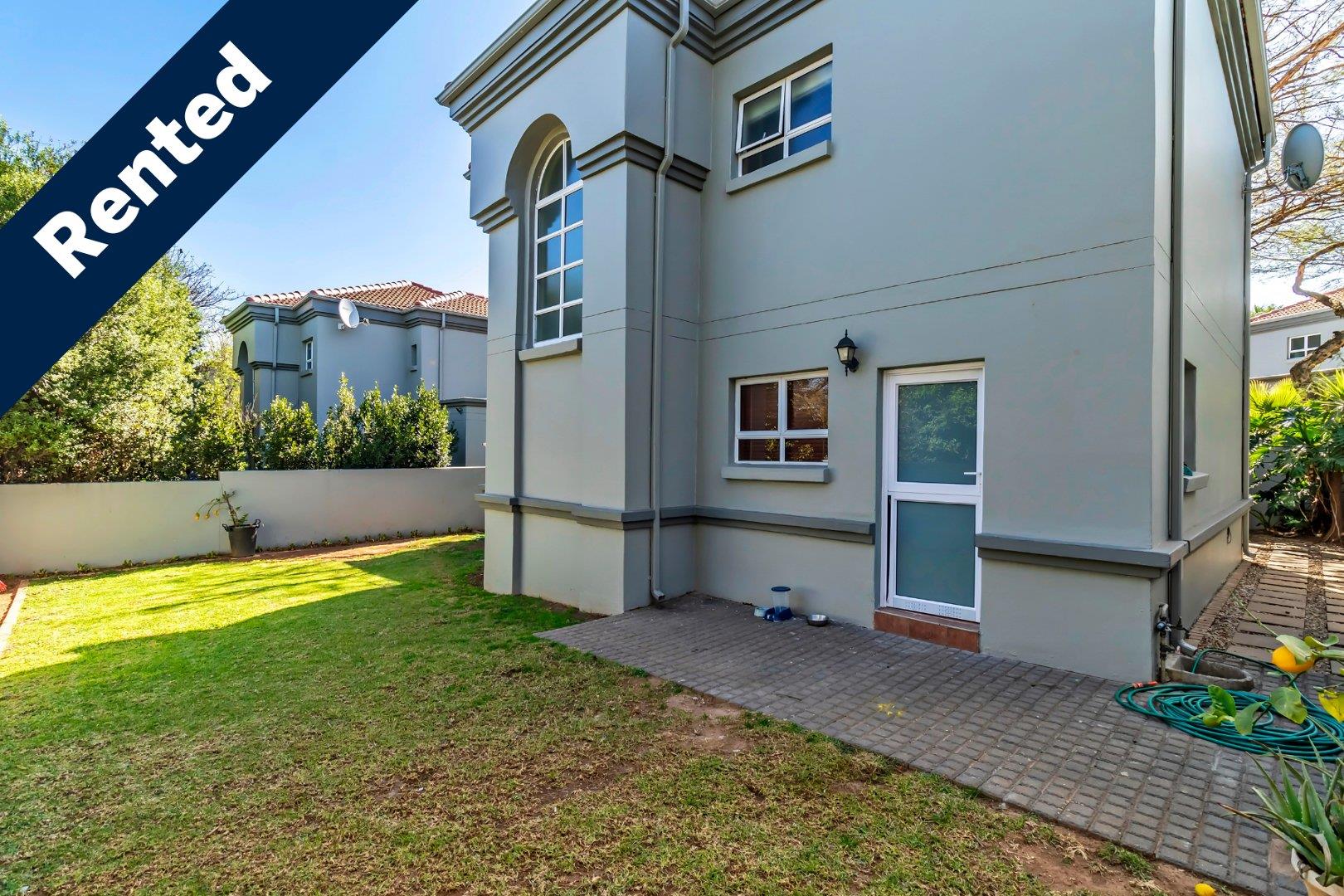 3 Bedroom Townhouse to rent in Eagle Canyon Golf Estate P24114327666