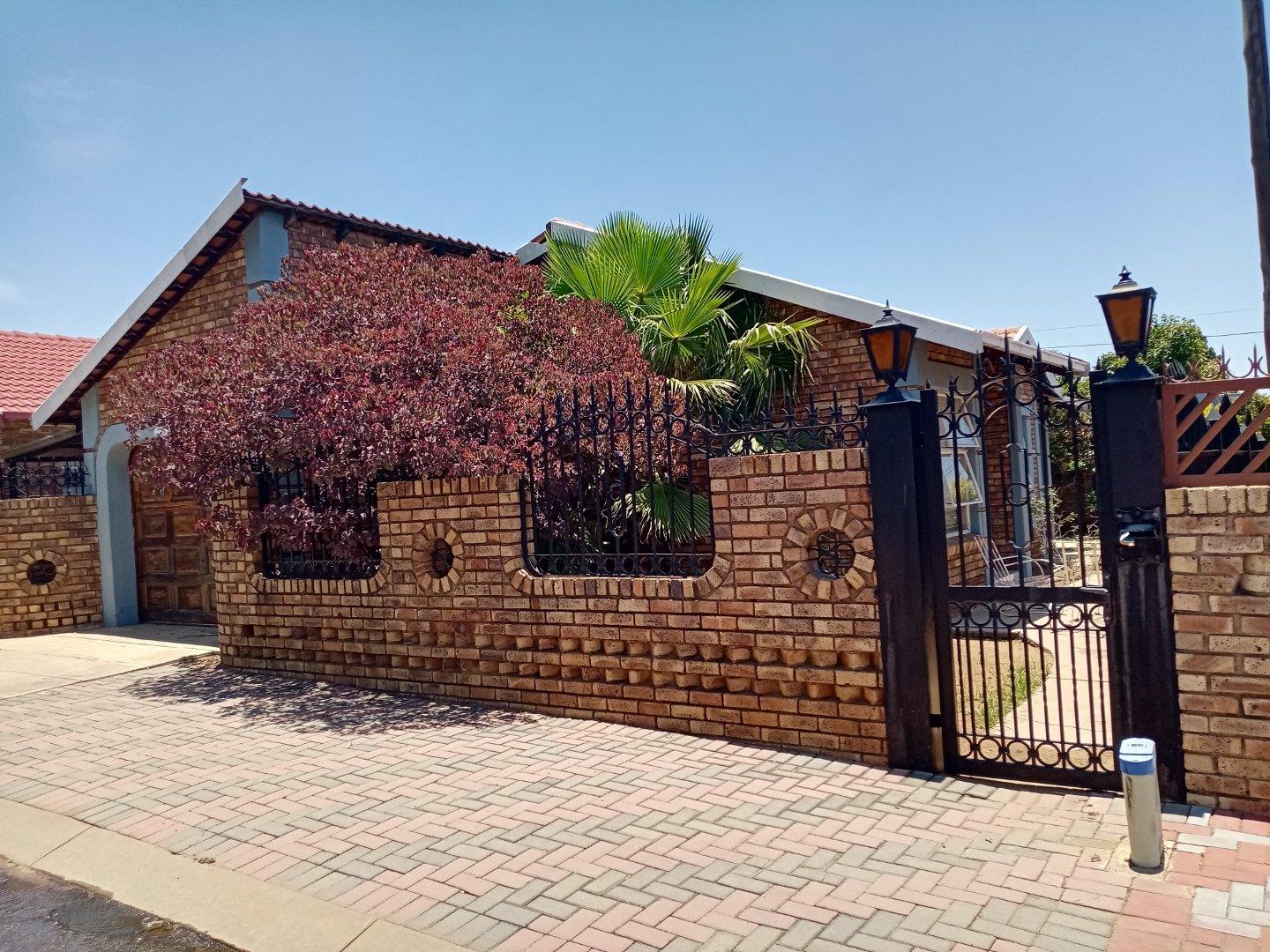 Mabopane Unit M Property Property and houses for sale in Mabopane