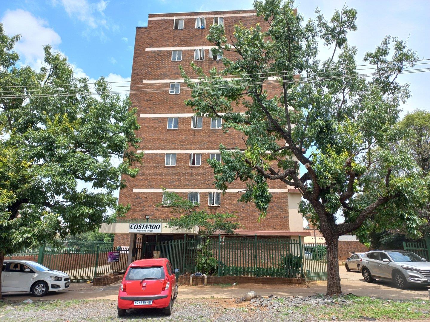 2 Bedroom Apartment / flat for sale in Sunnyside P24113785759