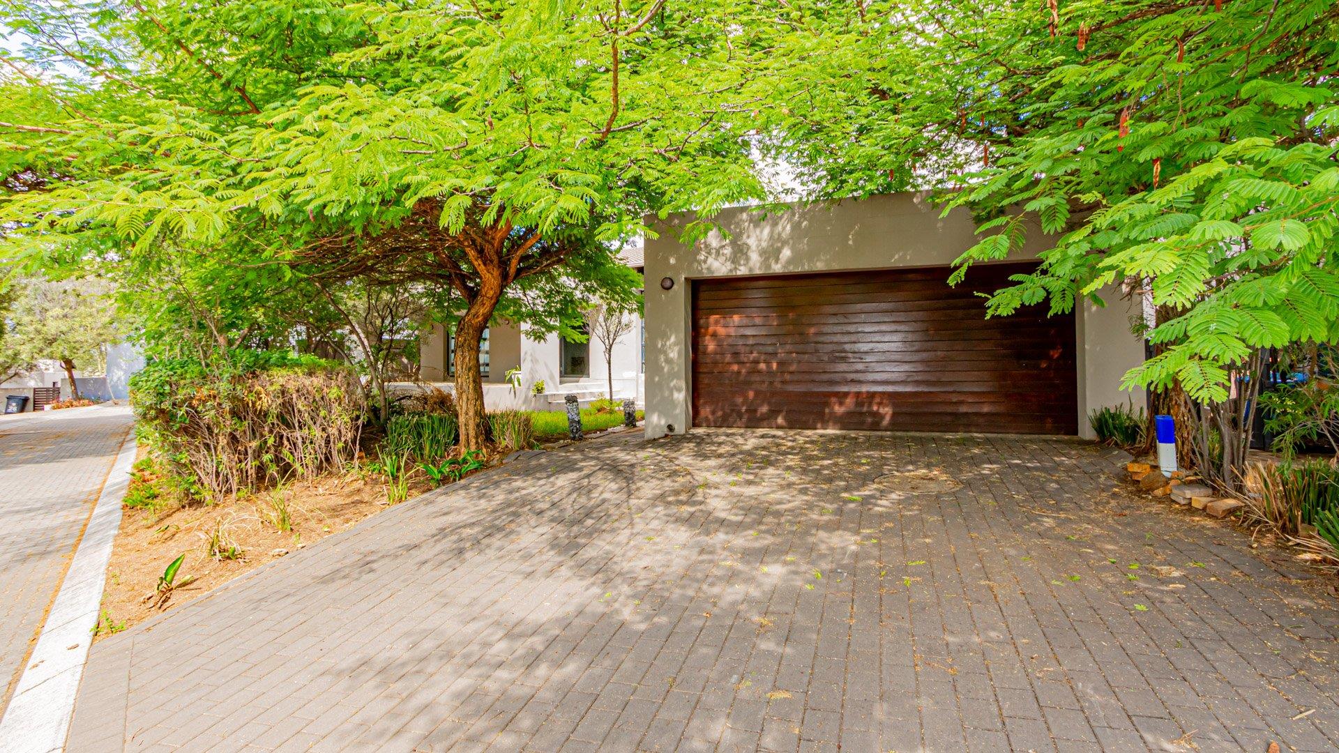 3 Bedroom House for sale in Jackal Creek Golf Estate P24112527630